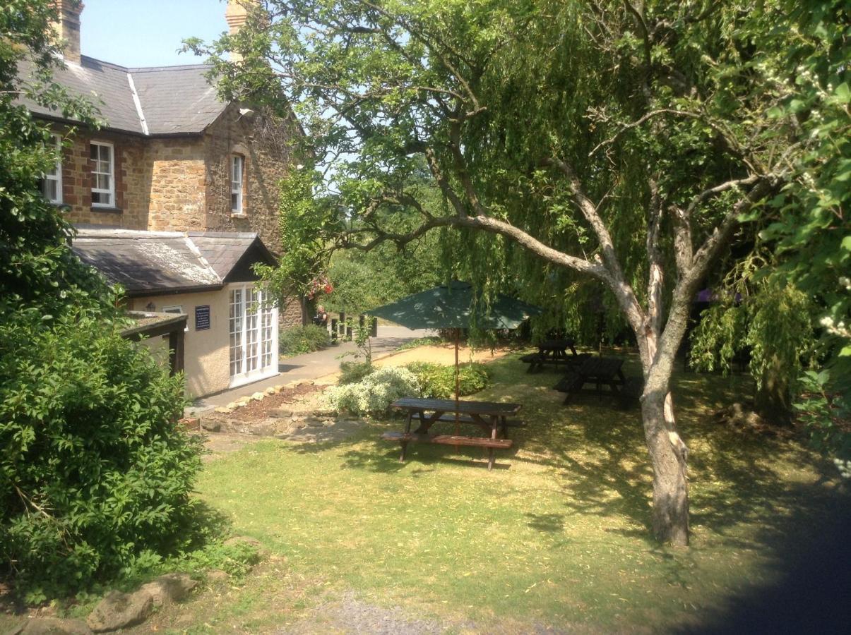 The Olde Coach House Inn 애쉬비세인트레저 외부 사진